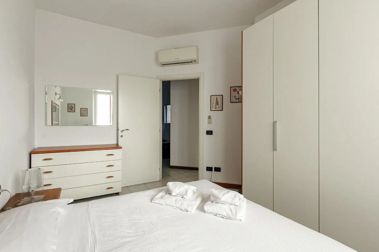 Mac Mahon - Two Bedrooms Milan Italy