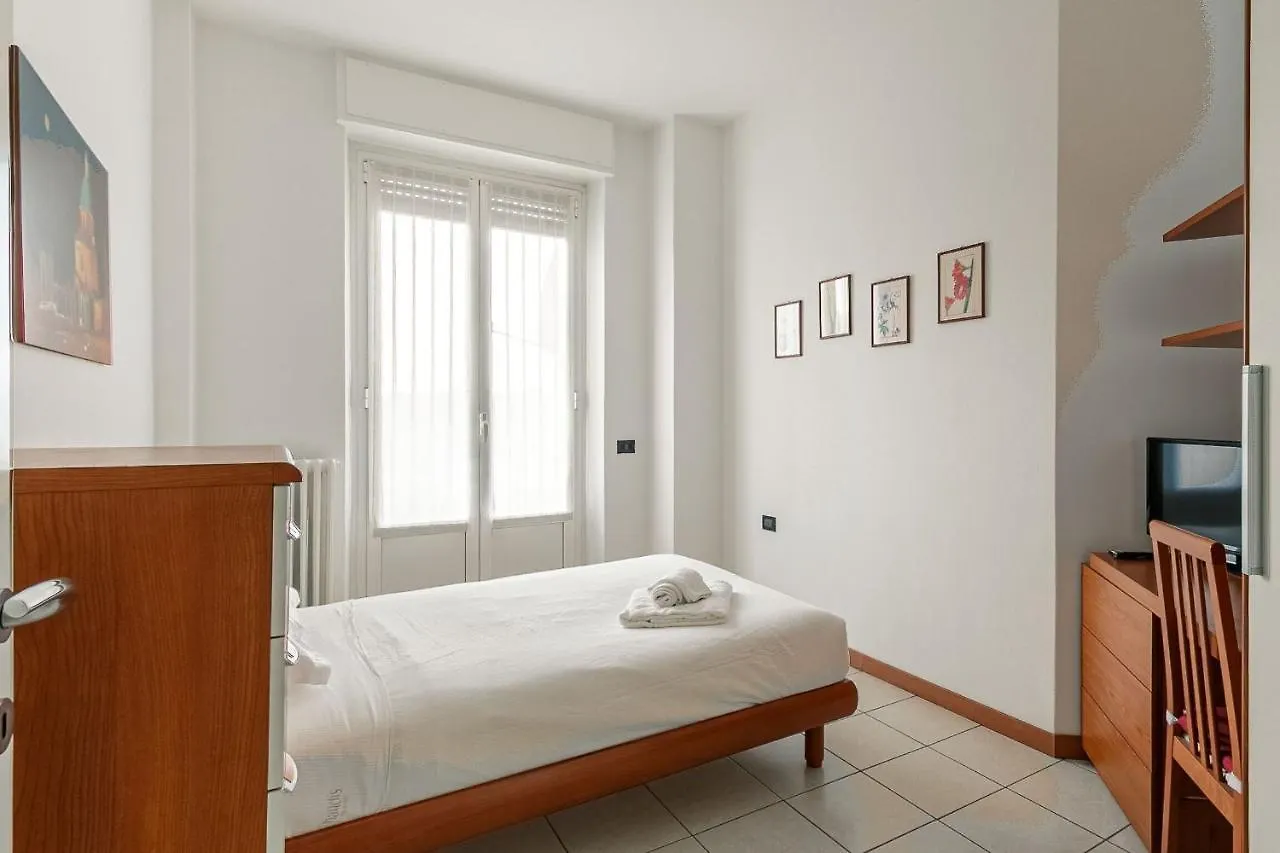 Mac Mahon - Two Bedrooms Milan