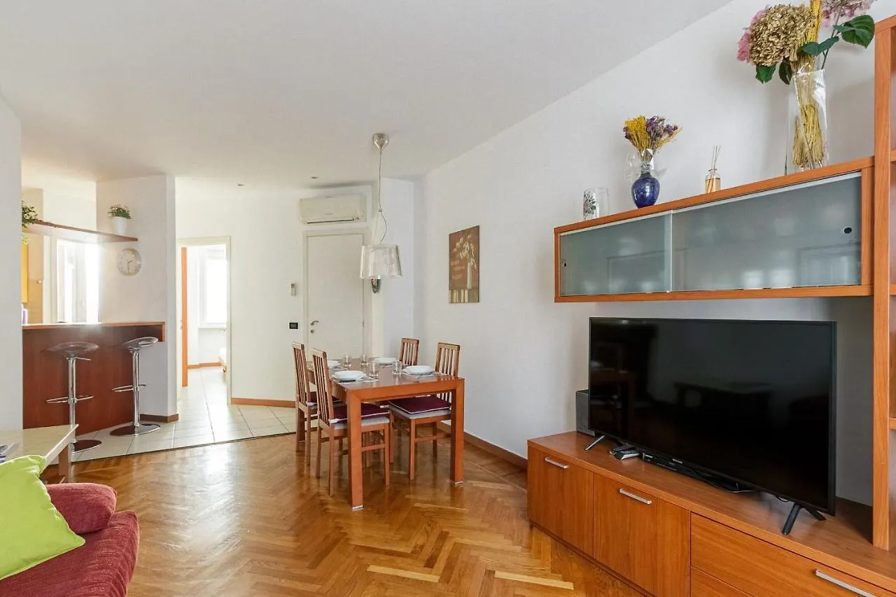 Mac Mahon - Two Bedrooms Milan Apartment
