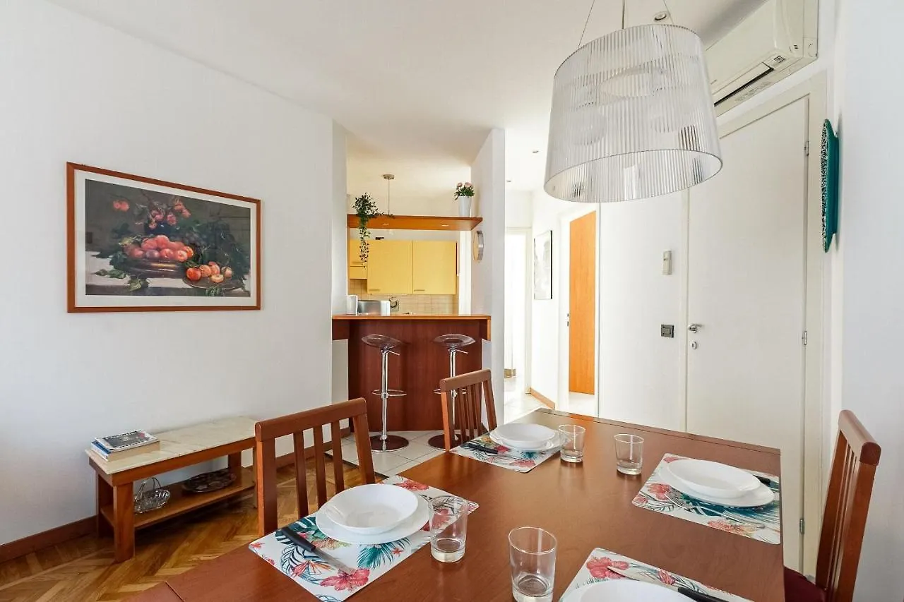Mac Mahon - Two Bedrooms Milan Apartment